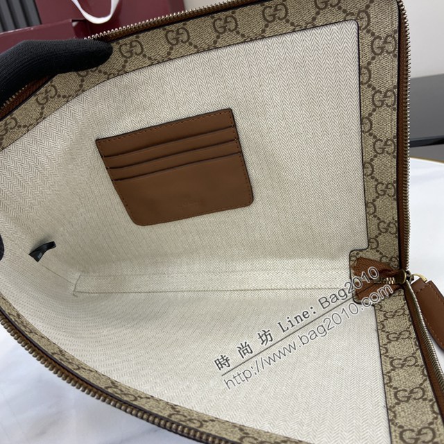 Gucci專櫃古馳最新款Emblem系列男士單肩斜挎包 jh2575型號：821156